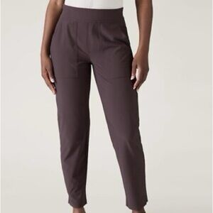 Athleta Brooklyn ankle utility pant